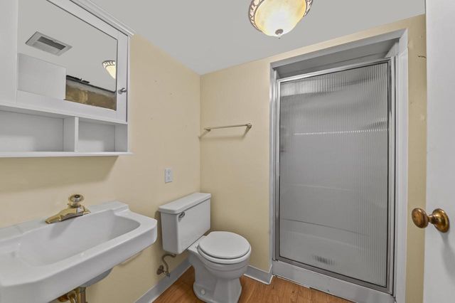 2022 N 81st STREET, Wauwatosa, WI 53213