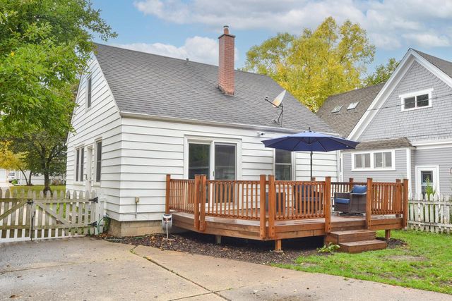 2022 N 81st STREET, Wauwatosa, WI 53213