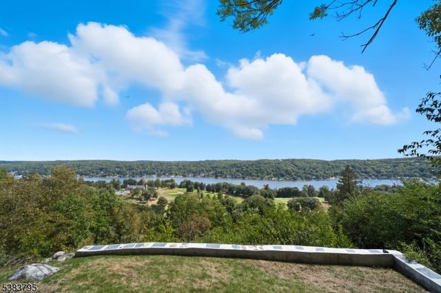 9 Golfview Ter, Sparta Twp., NJ 07871