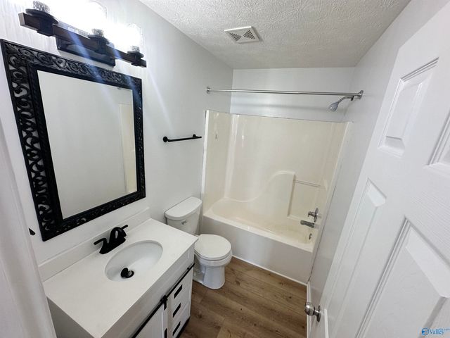 905 Vine Street, Glencoe, AL 35905