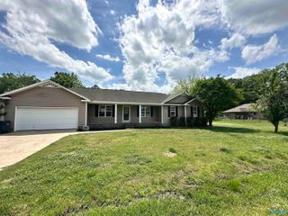 905 Vine Street, Glencoe, AL 35905