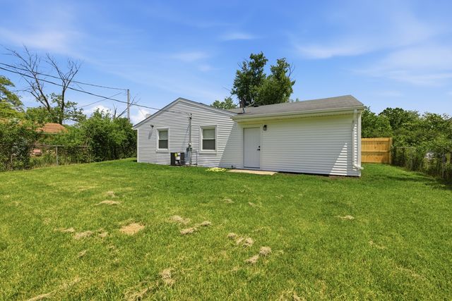1904 Campbell Avenue, Chicago Heights, IL 60411