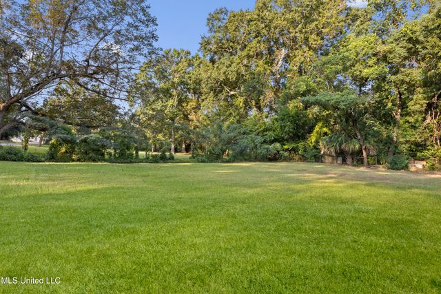 3624 Marion Place, Moss Point, MS 39563