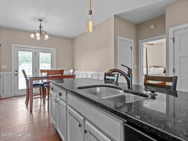 101 Elis Landing Lane, Newport, NC 28570