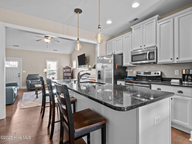101 Elis Landing Lane, Newport, NC 28570
