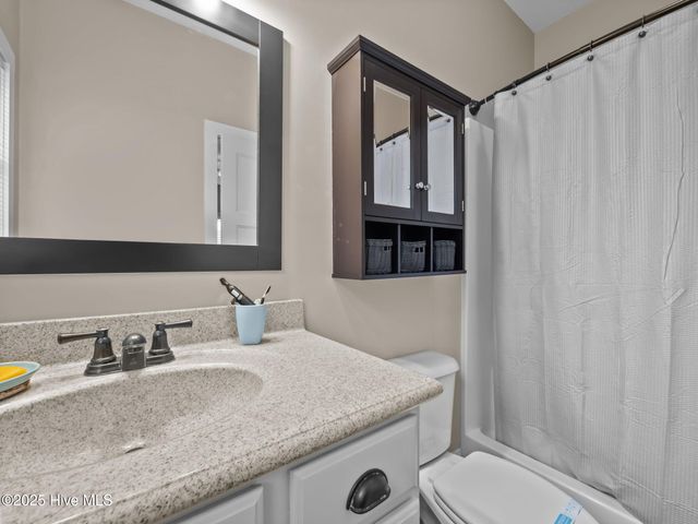 101 Elis Landing Lane, Newport, NC 28570