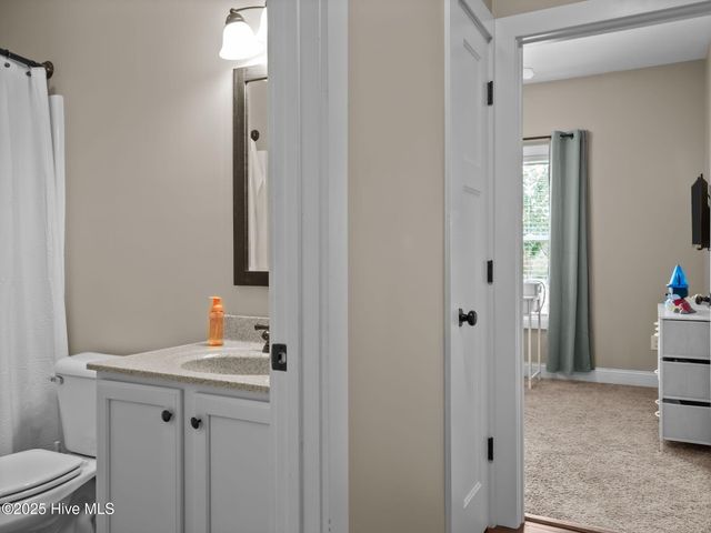 101 Elis Landing Lane, Newport, NC 28570