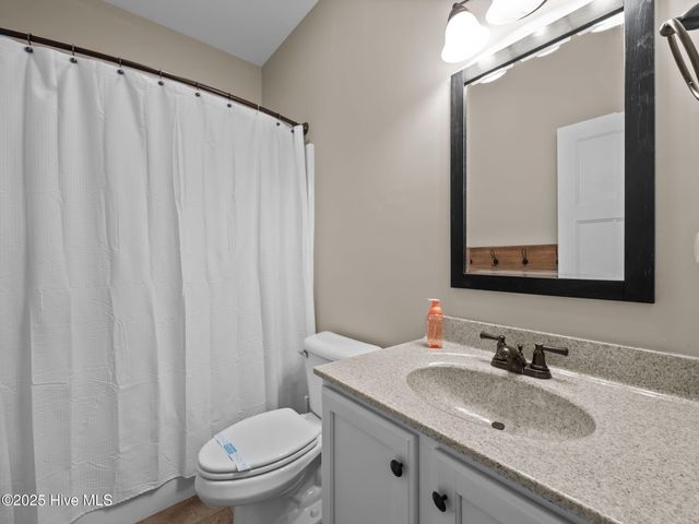 101 Elis Landing Lane, Newport, NC 28570