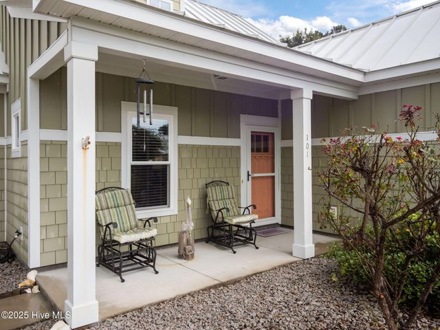 101 Elis Landing Lane, Newport, NC 28570