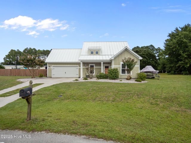 101 Elis Landing Lane, Newport, NC 28570