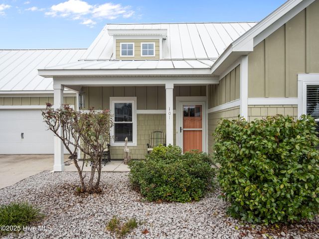 101 Elis Landing Lane, Newport, NC 28570