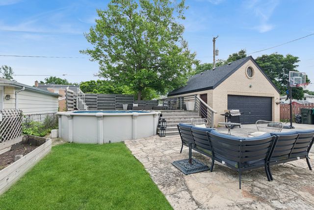 10155 S Clifton Park Avenue, Evergreen Park, IL 60805