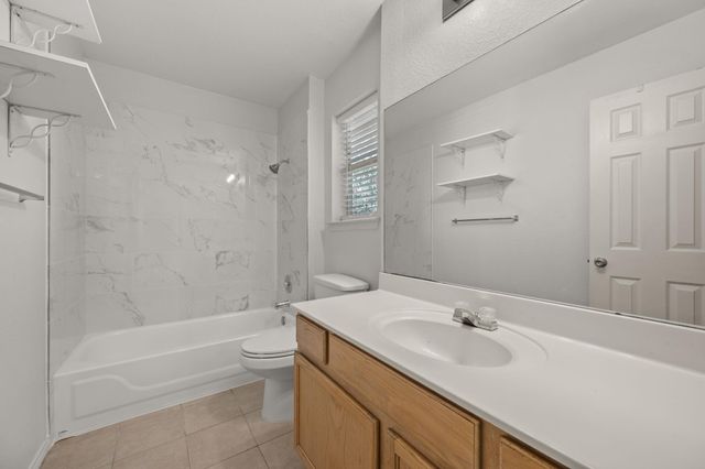 131 Masonwood DR, Kyle, TX 78640