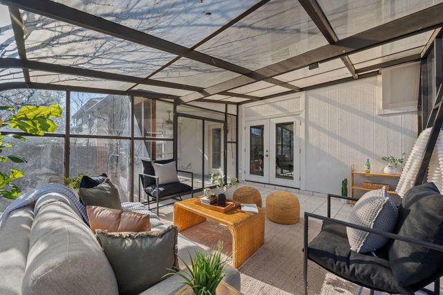 131 Masonwood DR, Kyle, TX 78640