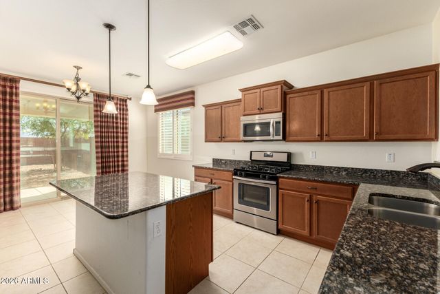 6949 W MELODY Drive, Laveen, AZ 85339