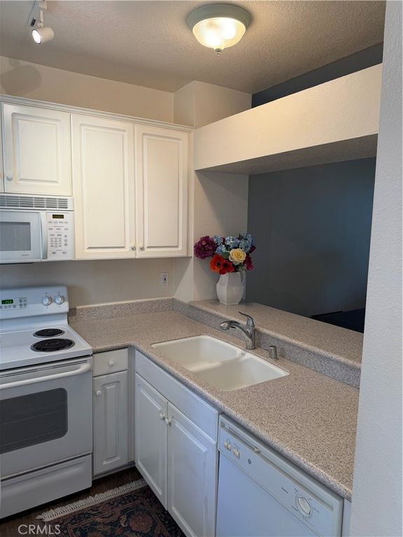 20331 Bluffside 309, Huntington Beach, CA 92646 — photo 3