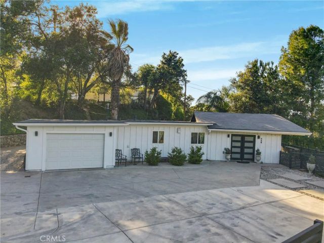 229 W Gladstone, San Dimas, CA 91773