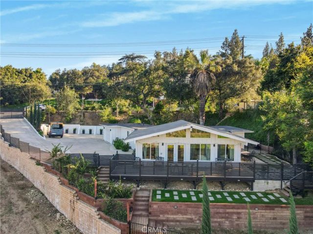 229 W Gladstone, San Dimas, CA 91773