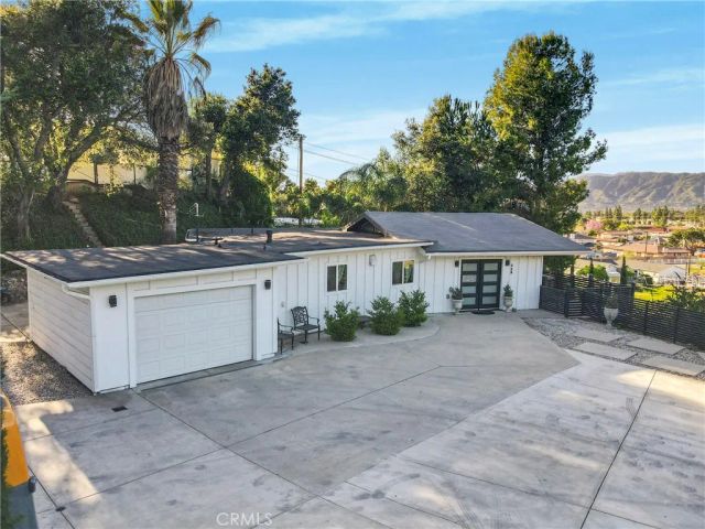 229 W Gladstone, San Dimas, CA 91773