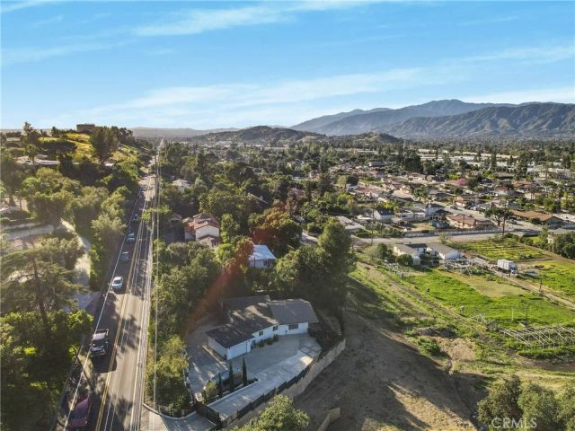 229 W Gladstone, San Dimas, CA 91773