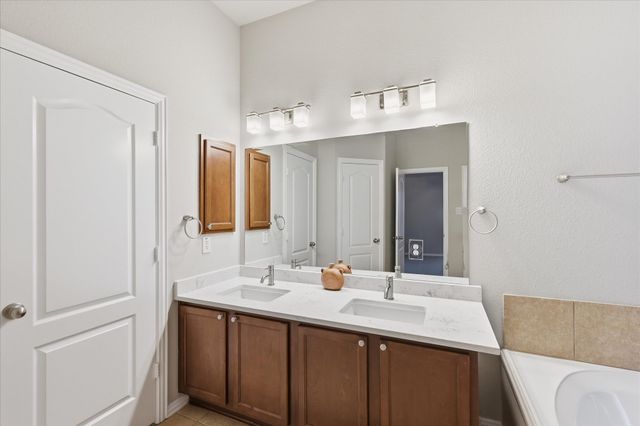 507 Jefferson Lane, Lake Dallas, TX 75065