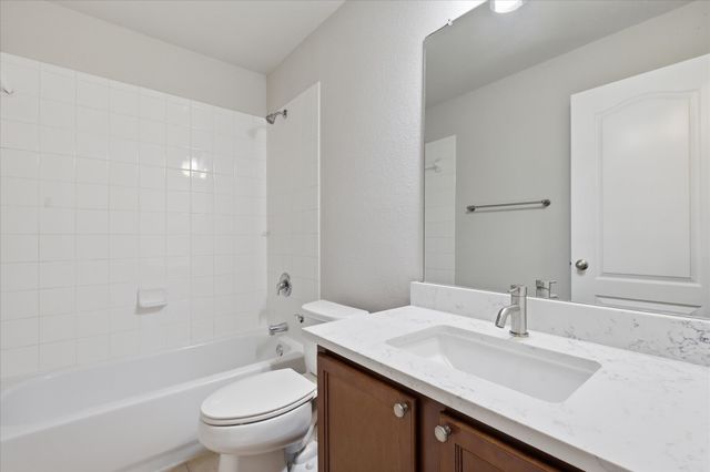 507 Jefferson Lane, Lake Dallas, TX 75065