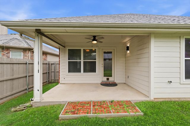 507 Jefferson Lane, Lake Dallas, TX 75065