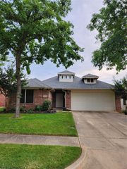 507 Jefferson Lane, Lake Dallas, TX 75065