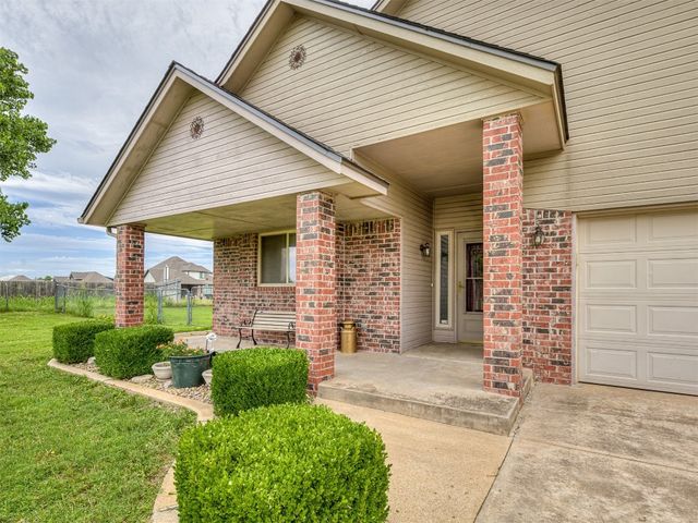 14114 S Pennsylvania Avenue, Edmond, OK 73025