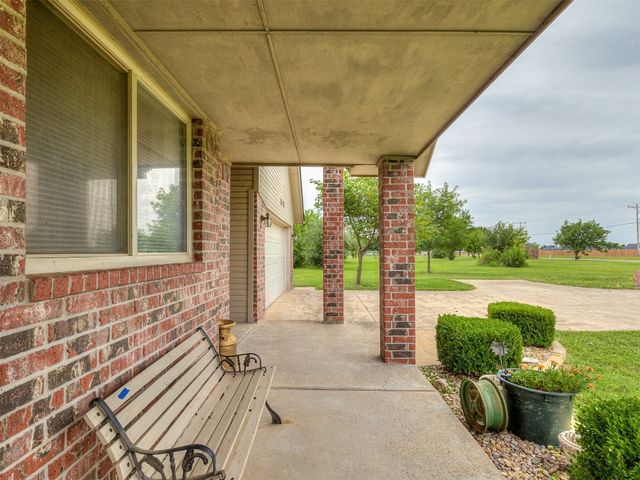 14114 S Pennsylvania Avenue, Edmond, OK 73025