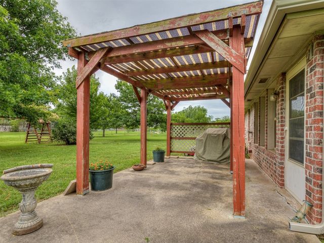14114 S Pennsylvania Avenue, Edmond, OK 73025