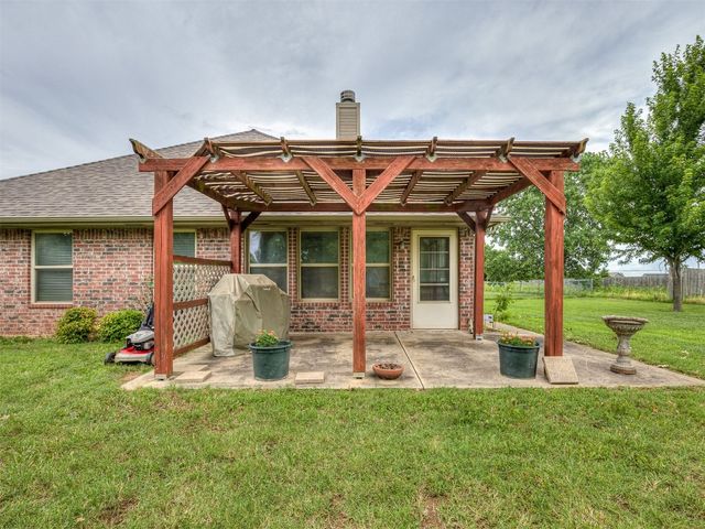 14114 S Pennsylvania Avenue, Edmond, OK 73025
