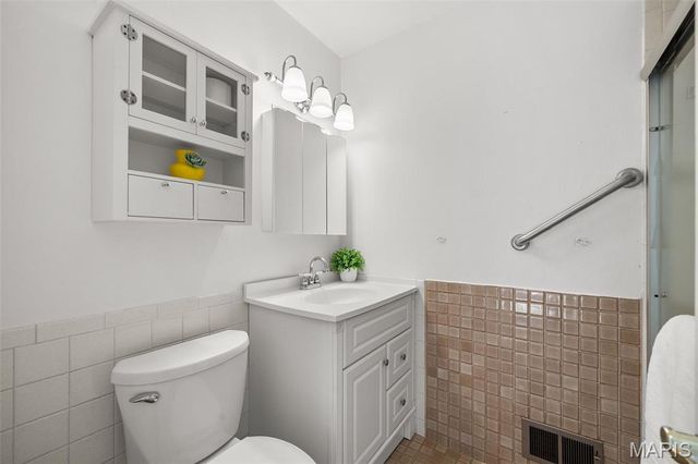 10300 Parkman Drive, St Louis, MO 63123