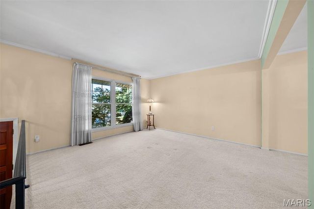 10300 Parkman Drive, St Louis, MO 63123