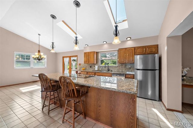 10300 Parkman Drive, St Louis, MO 63123