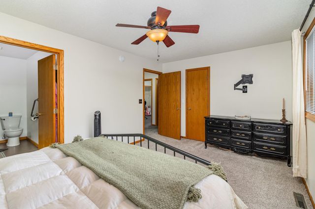 622 2nd Street NW, New Prague, MN 56071