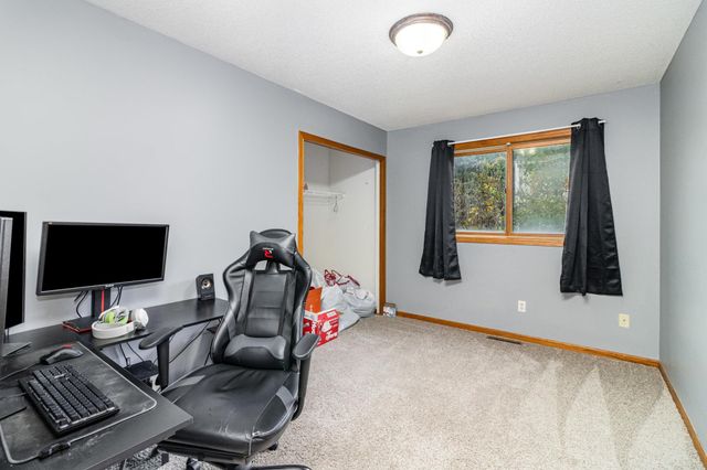 622 2nd Street NW, New Prague, MN 56071