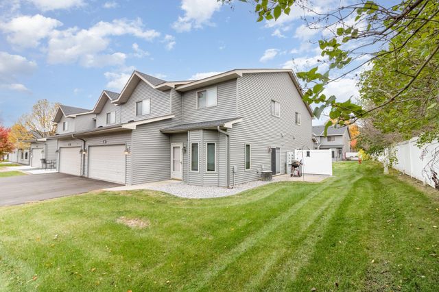 622 2nd Street NW, New Prague, MN 56071