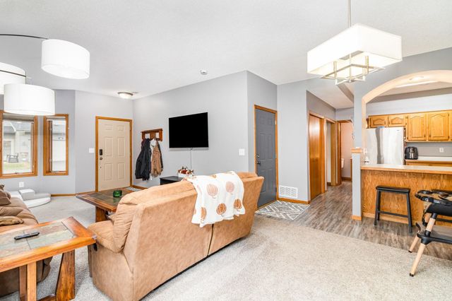 622 2nd Street NW, New Prague, MN 56071