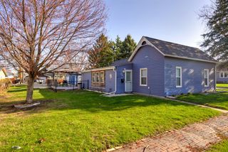 209 4th Street SE, Altoona, IA 50009