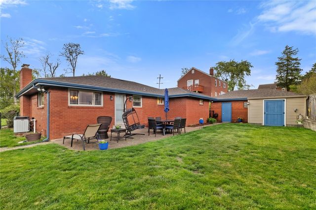 1029 Logan Rd, N Versailles, PA 15137