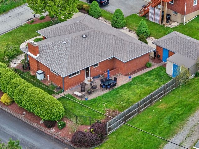 1029 Logan Rd, N Versailles, PA 15137
