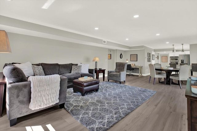 1461 74TH CIRCLE NE, St Petersburg, FL 33702