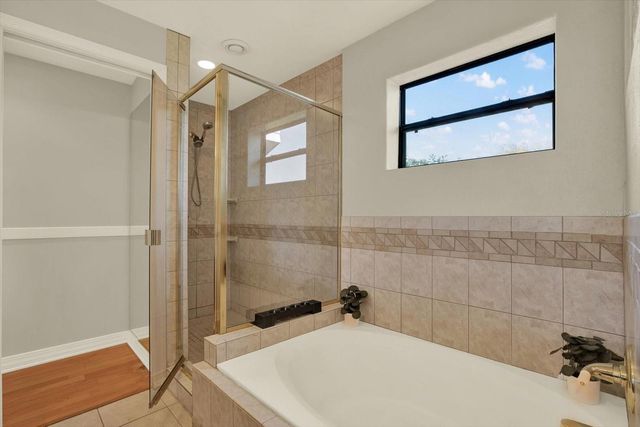 1461 74TH CIRCLE NE, St Petersburg, FL 33702