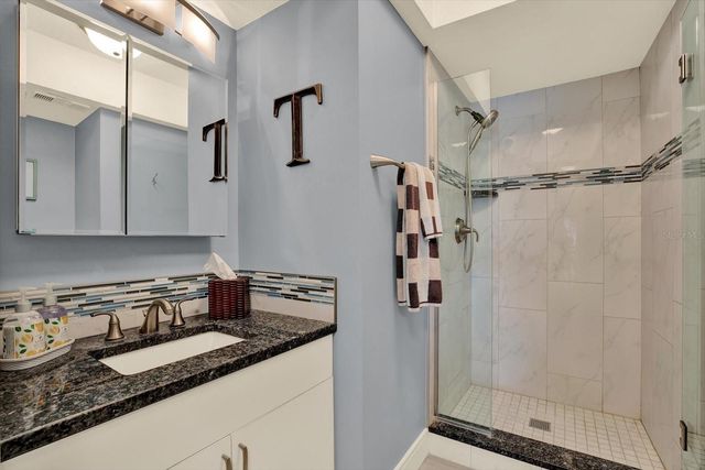 1461 74TH CIRCLE NE, St Petersburg, FL 33702