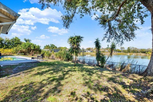 1461 74TH CIRCLE NE, St Petersburg, FL 33702