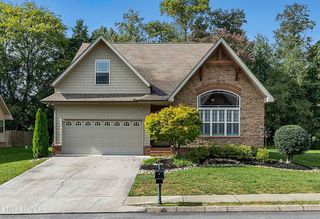 8313 Shoregate Lane, Knoxville, TN 37938