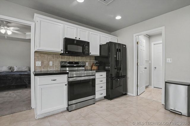 14500 S 279th East Avenue, Coweta, OK 74429