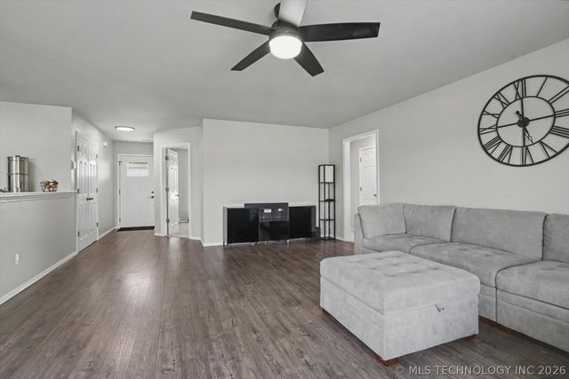 14500 S 279th East Avenue, Coweta, OK 74429