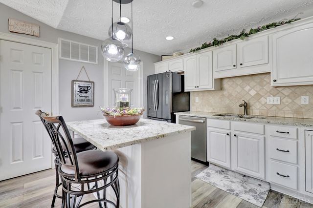 8003 Pinnacle Point Drive, West Chester, OH 45069